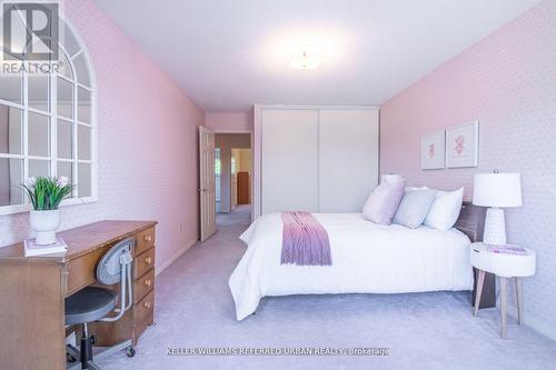 104 Bernard Avenue, Richmond Hill, ON - Indoor Photo Showing Bedroom