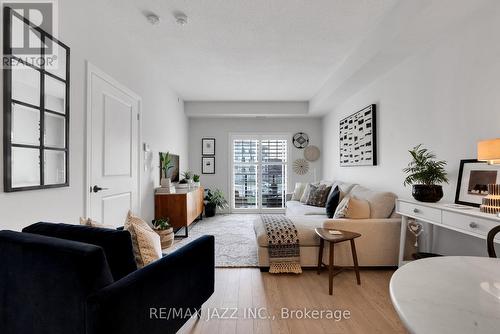 202 - 80 Shipway Avenue, Clarington, ON - Indoor Photo Showing Living Room