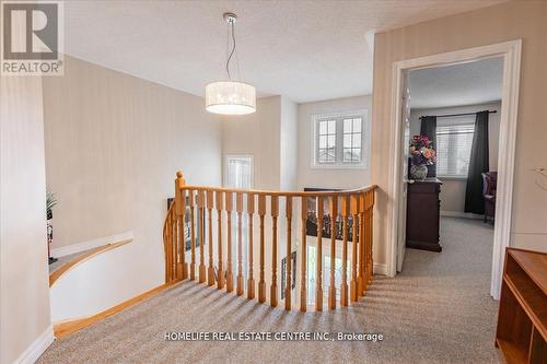 48 Prince Of Wales Drive, Barrie, ON - Indoor Photo Showing Other Room