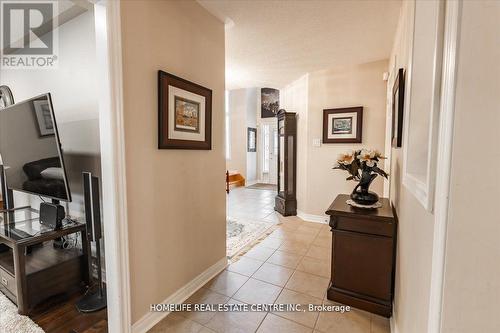 48 Prince Of Wales Drive, Barrie, ON - Indoor Photo Showing Other Room