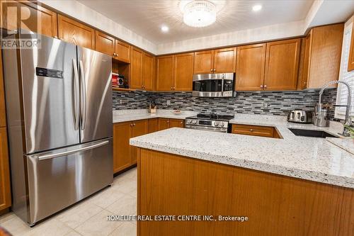 48 Prince Of Wales Drive, Barrie, ON - Indoor Photo Showing Kitchen