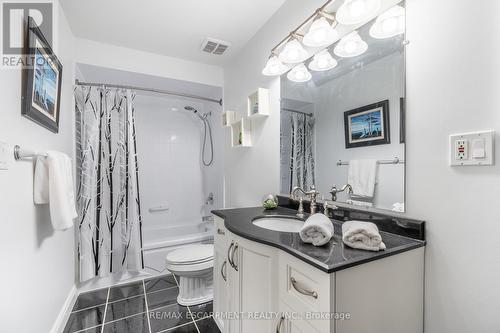 7575 Milburough Line, Milton (Campbellville), ON - Indoor Photo Showing Bathroom