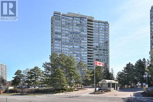 701 - 22 Hanover Road, Brampton, ON - Outdoor With Facade