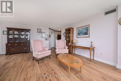 701 - 22 Hanover Road, Brampton, ON - Indoor Photo Showing Living Room