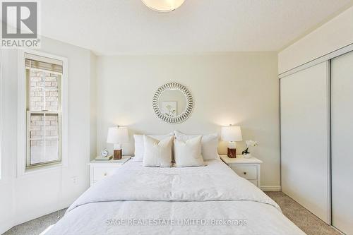 1109 Hickory Hollow Glen, Mississauga, ON - Indoor Photo Showing Bedroom