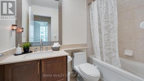 1605 - 1910 Lake Shore Boulevard W, Toronto, ON - Indoor Photo Showing Bathroom