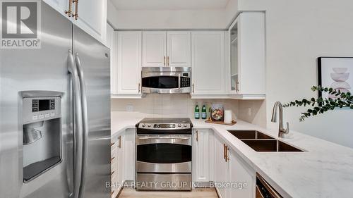 1605 - 1910 Lake Shore Boulevard W, Toronto, ON - Indoor Photo Showing Kitchen With Stainless Steel Kitchen With Double Sink With Upgraded Kitchen