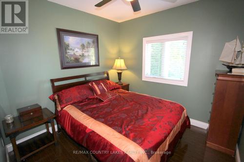 19 North Taylor Road, Kawartha Lakes, ON - Indoor Photo Showing Bedroom