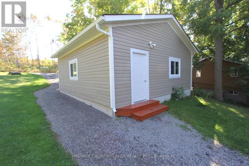 19 North Taylor Road, Kawartha Lakes, ON - Outdoor With Exterior