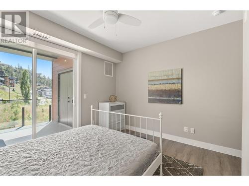 3475 Granite Close Unit# 316, Kelowna, BC - Indoor Photo Showing Bedroom