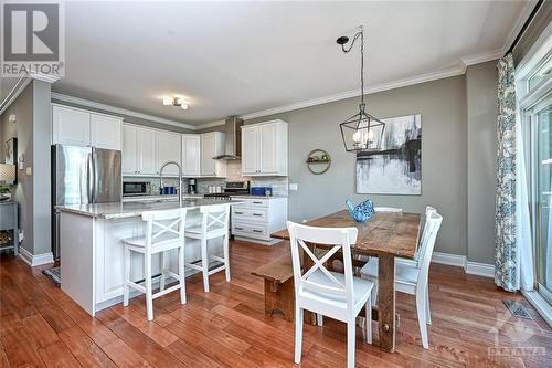 25 Montavista Avenue, Ottawa, ON - Indoor Photo Showing Dining Room