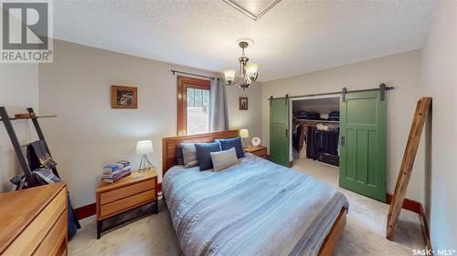 2266 Quebec Street, Regina, SK - Indoor Photo Showing Bedroom