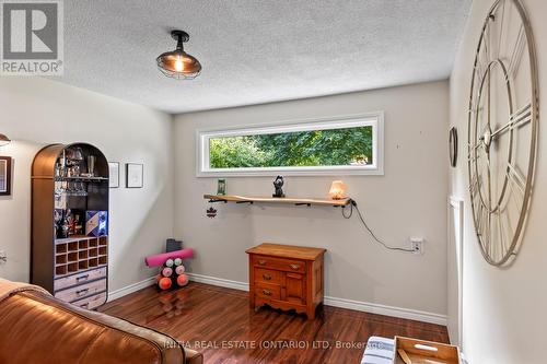 35 Paperbirch Crescent, London, ON - Indoor Photo Showing Other Room