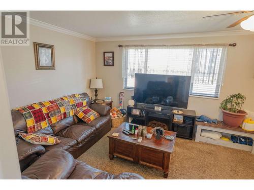 10224 96 Avenue, Fort St. John, BC - Indoor Photo Showing Living Room