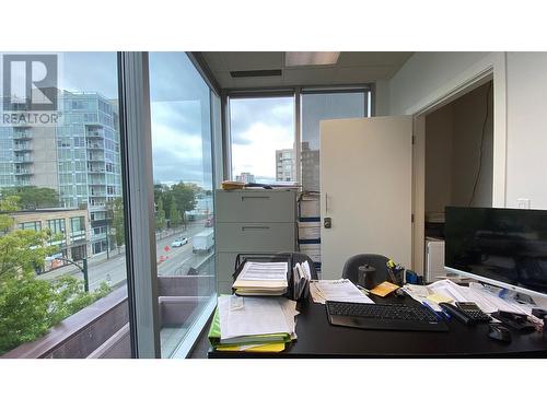 402 1055 W Broadway, Vancouver, BC 