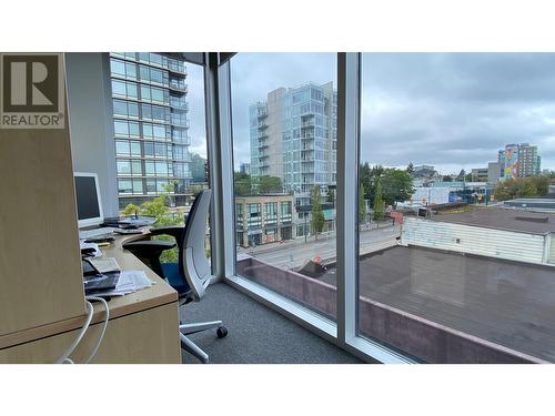 402 1055 W Broadway, Vancouver, BC 