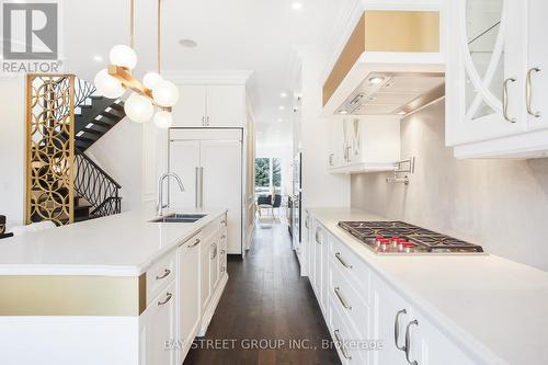 78 Kingsdale Avenue, Toronto (Willowdale East), ON - Indoor Photo Showing Kitchen With Double Sink With Upgraded Kitchen