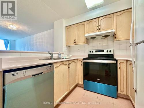 601 - 18 Pemberton Avenue, Toronto, ON - Indoor Photo Showing Bathroom