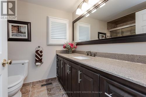 1232 Hammond Street, Burlington, ON - Indoor Photo Showing Bathroom