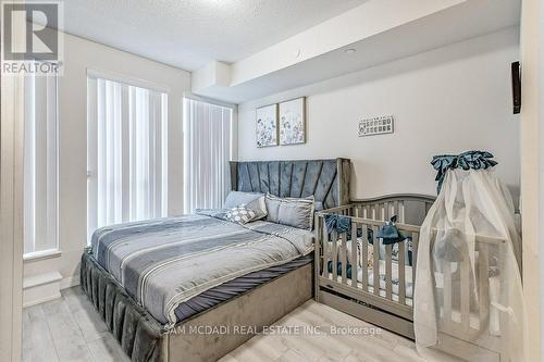 413 - 35 Watergarden Drive, Mississauga, ON - Indoor Photo Showing Bedroom