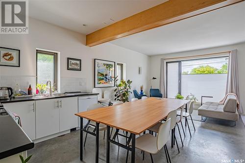 4 475 L Avenue S, Saskatoon, SK - Indoor Photo Showing Dining Room