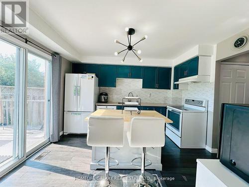 101 Champine Square, Clarington, ON - Indoor Photo Showing Kitchen