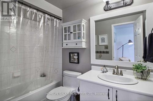 101 Champine Square, Clarington, ON - Indoor Photo Showing Bathroom