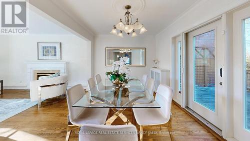 19 Strathgowan Crescent, Toronto, ON - Indoor Photo Showing Dining Room