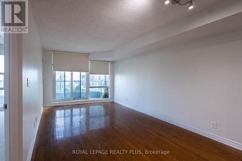 1204 - 1 Elm Drive, Mississauga, ON - Indoor Photo Showing Other Room