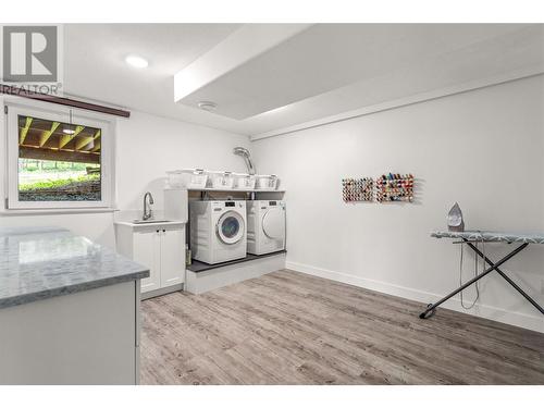 5308 Law Street, Peachland, BC - Indoor Photo Showing Laundry Room