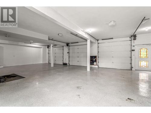 5308 Law Street, Peachland, BC - Indoor Photo Showing Garage