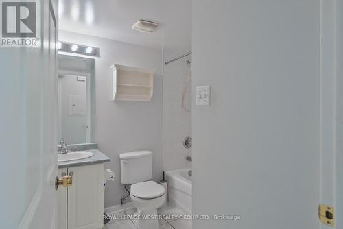 2118 - 115 George Appleton Way, Toronto, ON - Indoor Photo Showing Bathroom