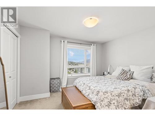 13908 Shoreline Way Unit# 25 Lot# 25, Lake Country, BC - Indoor Photo Showing Bedroom