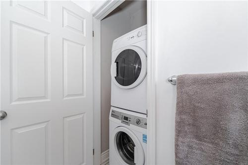 327 East 16Th Street, Hamilton, ON - Indoor Photo Showing Laundry Room