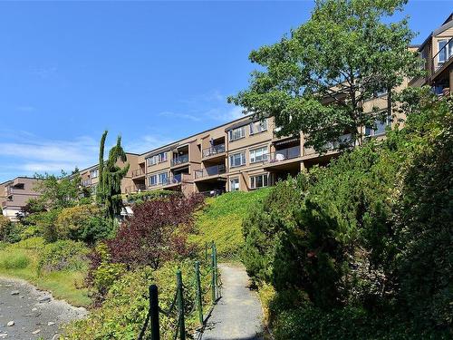 304-485 Island Hwy, View Royal, BC - Outdoor With Balcony