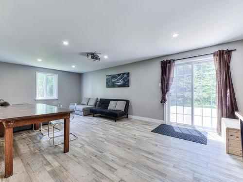 Basement - 208 Ch. Godefroy, Sainte-Anne-Des-Lacs, QC - Indoor