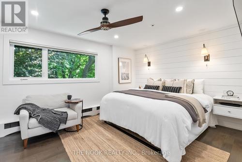 270 Woodlea Crescent, Oshawa, ON - Indoor Photo Showing Bedroom