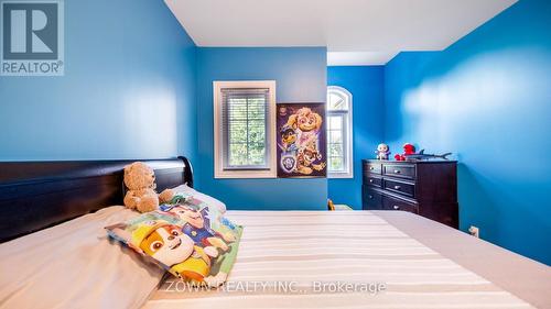 8 - 31 Town Line, Orangeville, ON - Indoor Photo Showing Bedroom