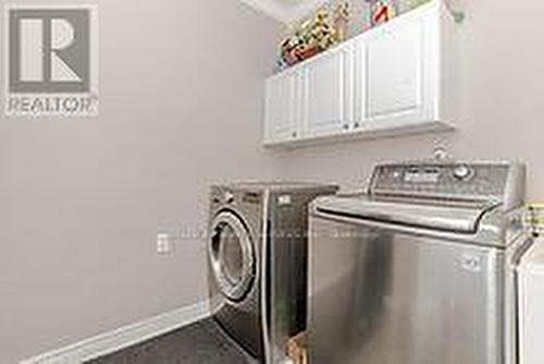 35 Duffield Road, Brampton, ON - Indoor Photo Showing Laundry Room