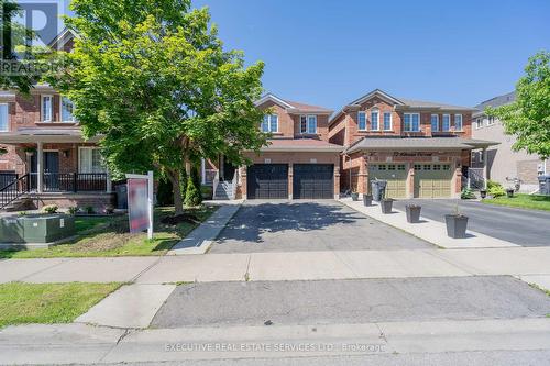 30 Hiberton Crescent, Brampton, ON - Outdoor With Facade