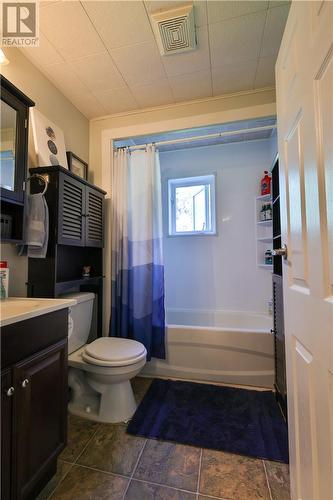 4421 Notre Dame Avenue, Sudbury, ON - Indoor Photo Showing Bathroom