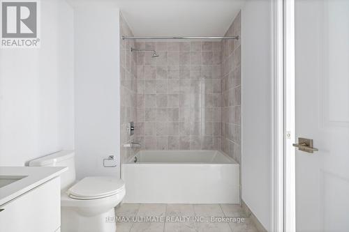 603 - 36 Elm Drive W, Mississauga, ON - Indoor Photo Showing Bathroom