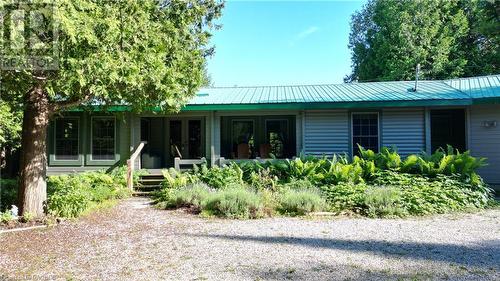 33 Whiskey Harbour Road, Northern Bruce Peninsula, ON - Indoor Photo Showing Garage