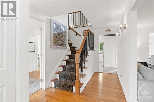 8 Parkfield Crescent, Ottawa, ON - Indoor Photo Showing Other Room