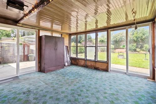 90 Shadyside Avenue, Hamilton, ON - Indoor Photo Showing Other Room