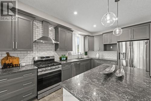 17 Tindall Crescent, East Luther Grand Valley, ON - Indoor Photo Showing Kitchen With Stainless Steel Kitchen With Upgraded Kitchen