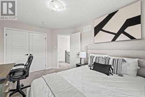 17 Tindall Crescent, East Luther Grand Valley, ON - Indoor Photo Showing Bedroom