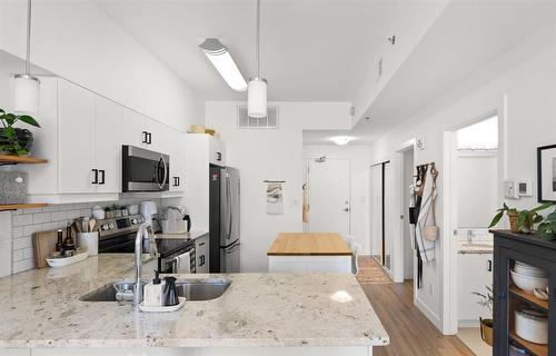 209 247 River Avenue, Winnipeg, MB - Indoor Photo Showing Kitchen With Double Sink With Upgraded Kitchen