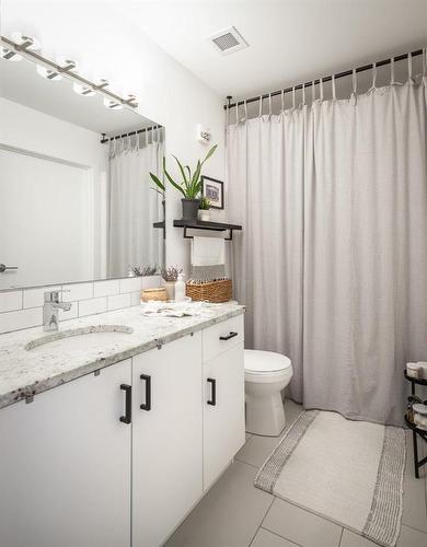 209 247 River Avenue, Winnipeg, MB - Indoor Photo Showing Bathroom