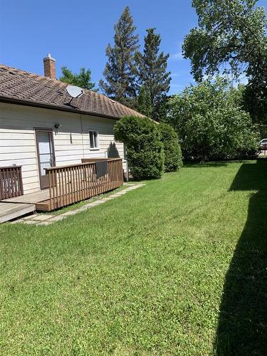 216 1St Street, Brandon, MB - Outdoor With Deck Patio Veranda